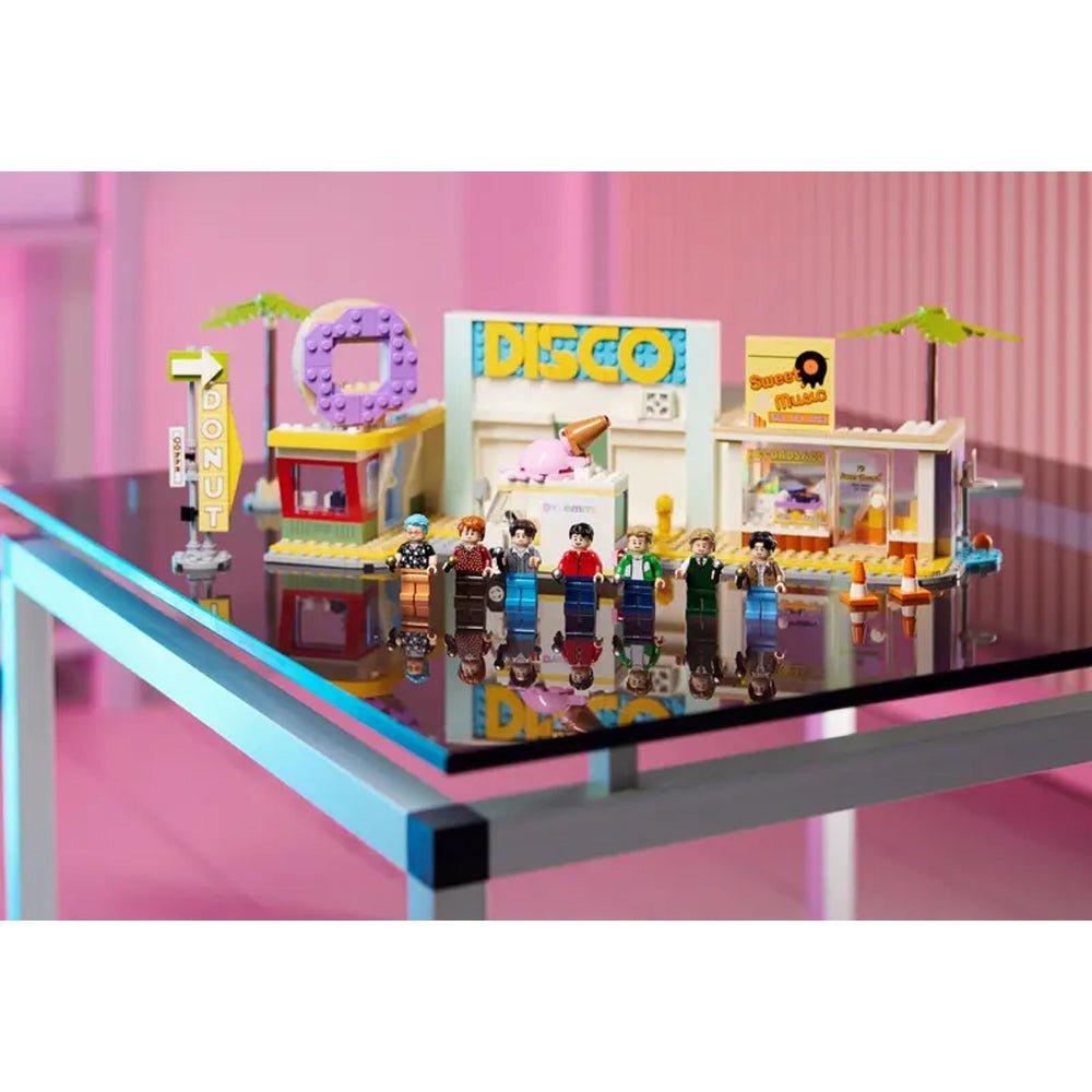 BTS - LEGO [Dynamite]