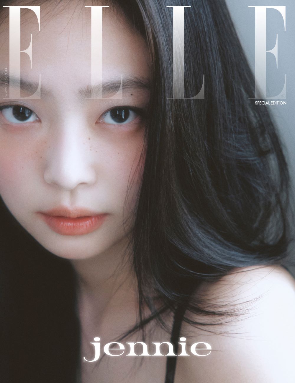 ELLE - [2025, August] - Cover : BLACKPINK JENNIE