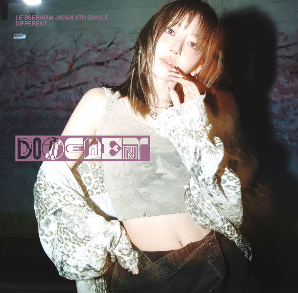 LE SSERAFIM - Japan 4th Single Album [DIFFERENT] SOLO JACKET SAKURA Ver.