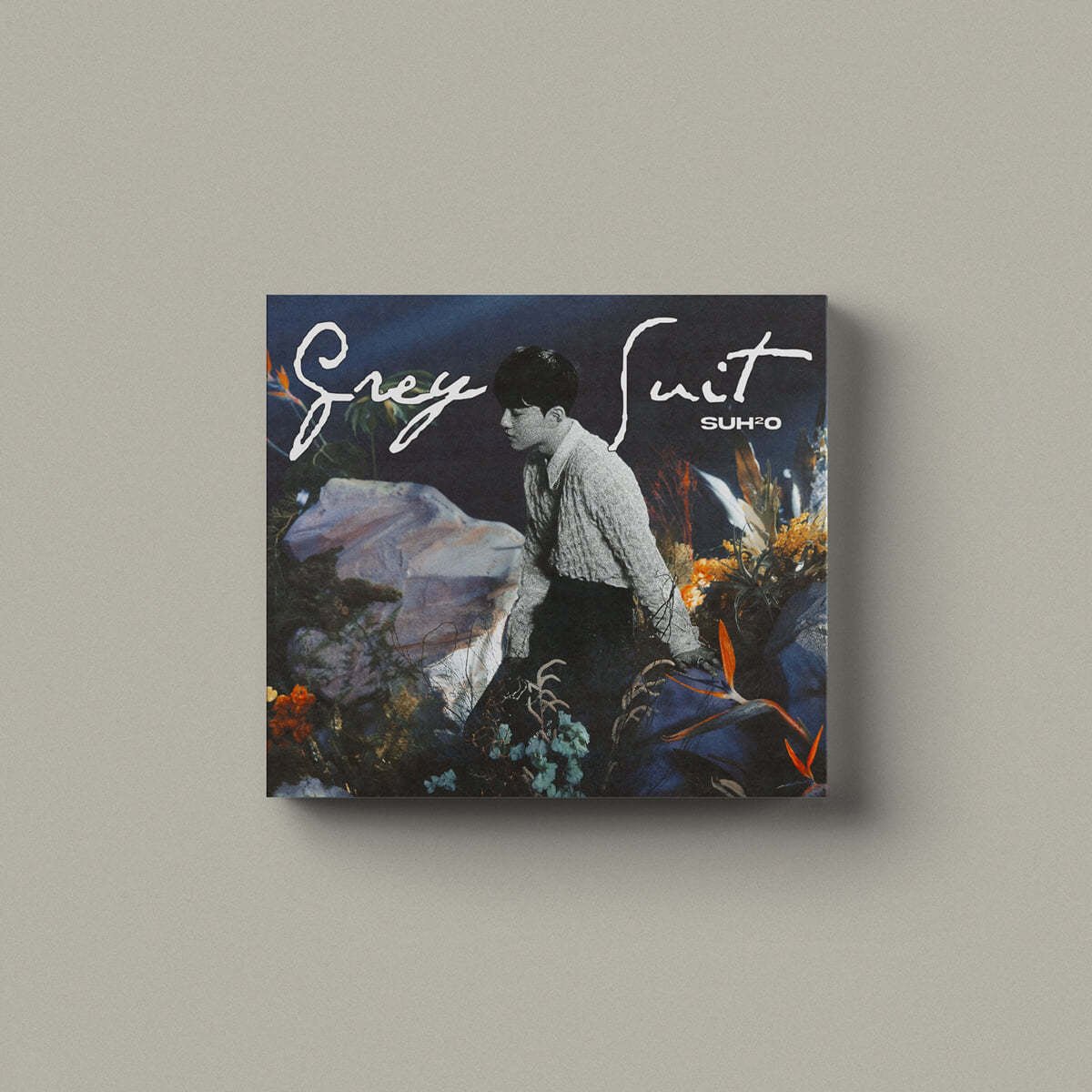 SUHO - GREY SUIT [2ND MINI ALBUM]
