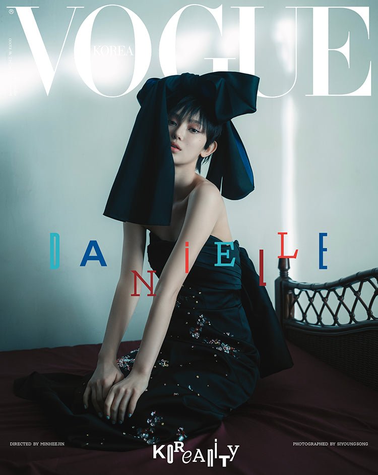 VOGUE - [2025, January] - Cover : DANIELLE TYPE H